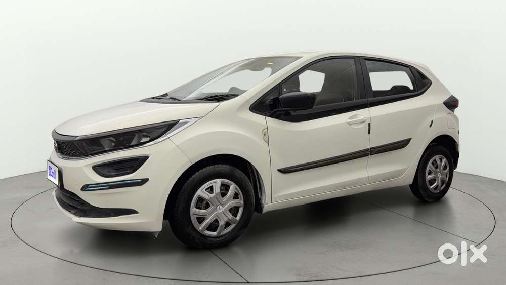 Tata Altroz 1.2 Xe, 2021, Petrol