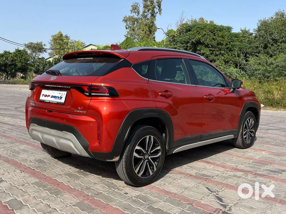 Toyota Urban Cruiser Taisor V 1.0 Petrol Mt, 2025, Petrol