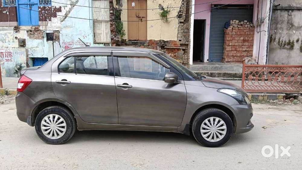 Maruti Suzuki Swift Dzire Vxi At, 2016, Petrol