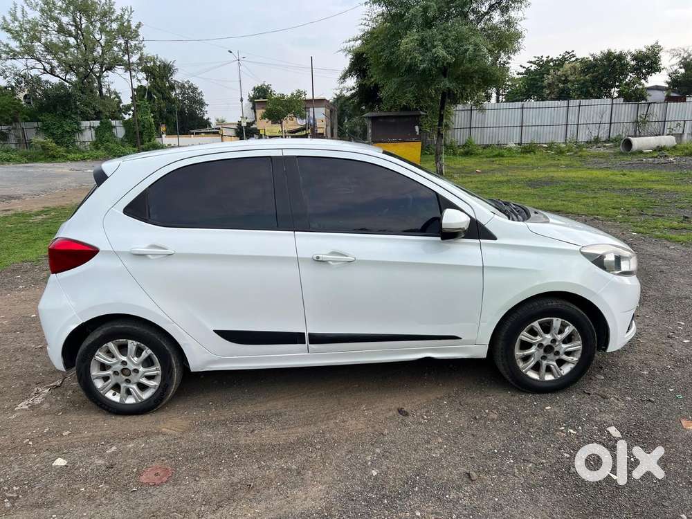 Tata Tiago Xz Opt, 2016, Petrol