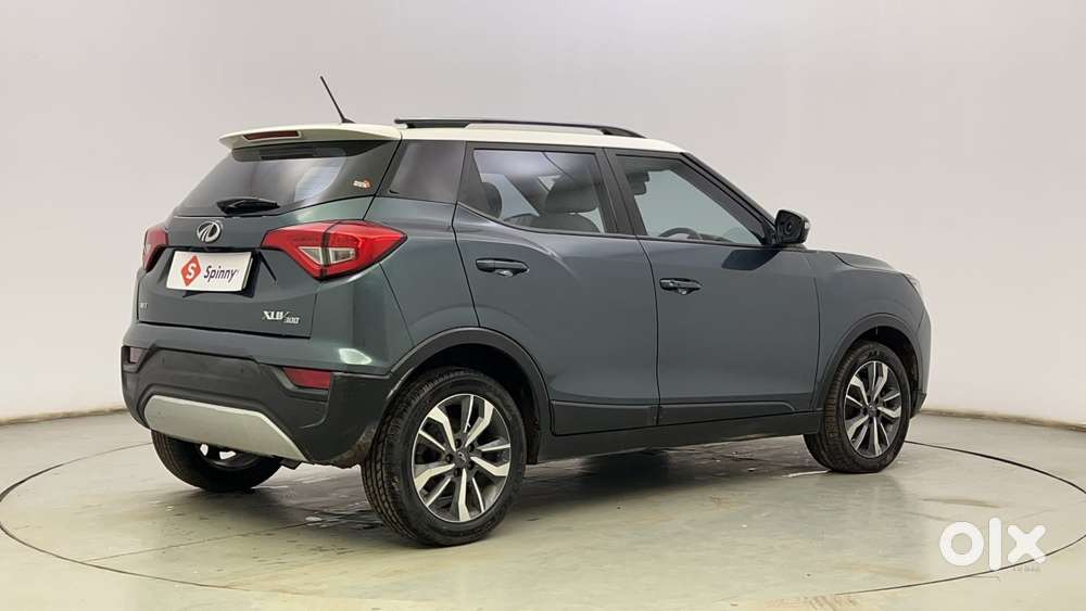 Mahindra Xuv300 W8 1.5 Diesel Dual Tone, 2021, Diesel