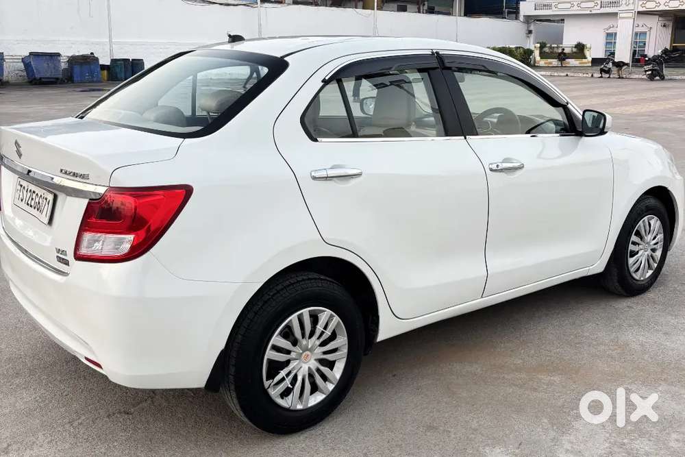 Maruti Suzuki Dzire 2017 Petrol 87000 Km Driven