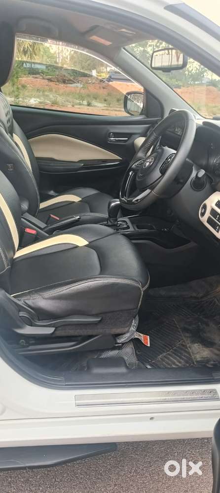 Toyota Glanza 1.2 V Amt, 2024, Petrol