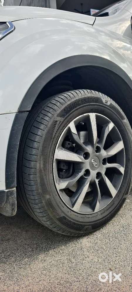 Mahindra Xuv500 2.2 W11 2019