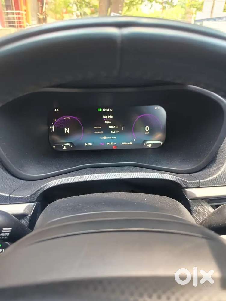 Tata Nexon Sale – Genuine & Well Kept Top Spec Variant.