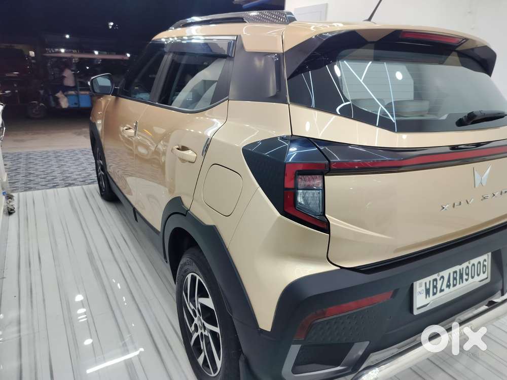 Mahindra Xuv 3xo Ax5 Pm At, 2024, Petrol