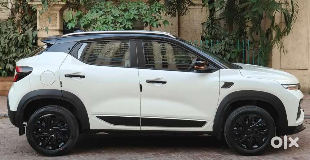 Renault Kiger Dec 2024 Amt Black And White