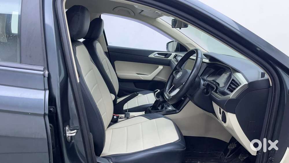 Volkswagen Virtus Highline Plus 1.0 Tsi At, 2022, Petrol