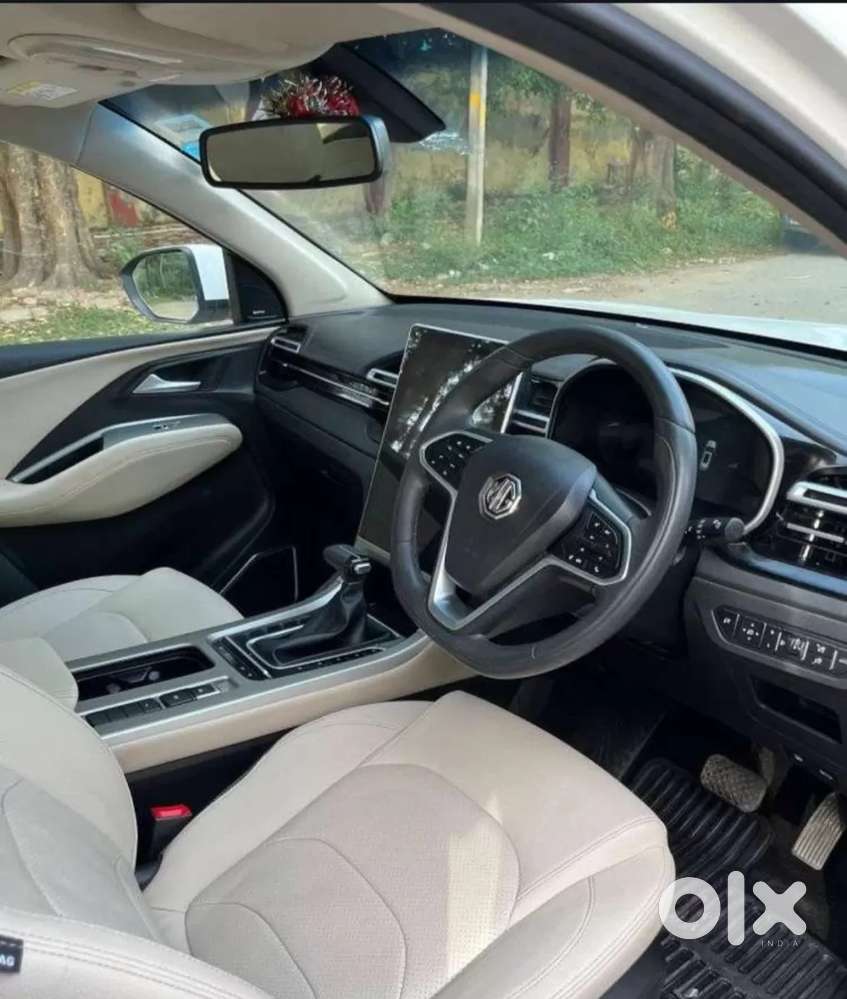 Mg Hector Sharp Pro 1.5 Turbo Cvt Dual Tone, 2023, Petrol