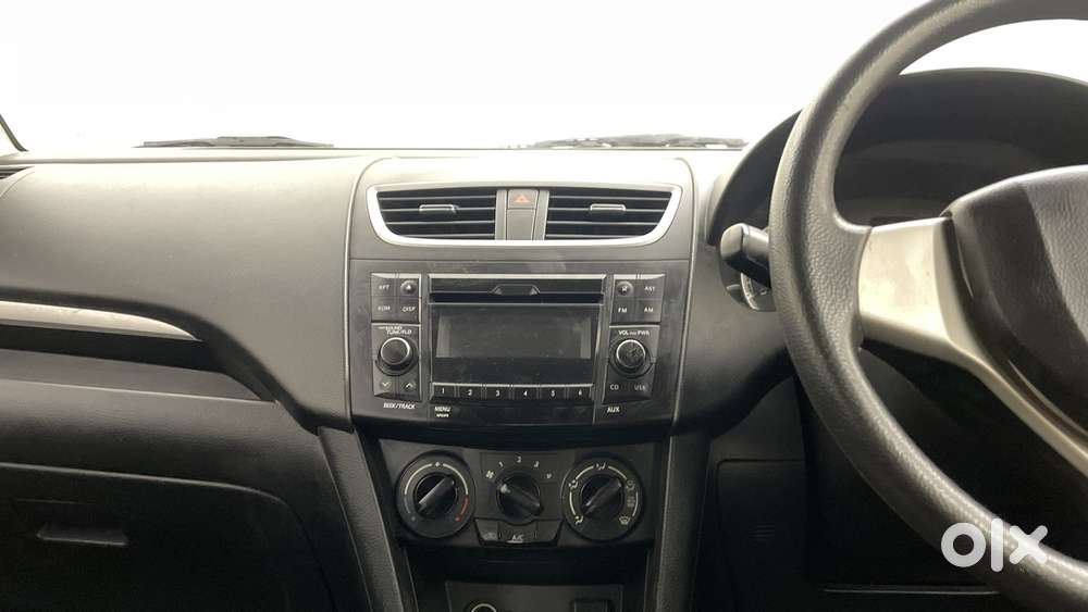 Maruti Suzuki Swift Vvt Vxi, 2016, Petrol