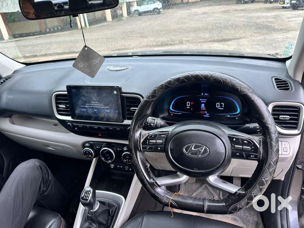 Hyundai Venue Sx (o) Mt 1.5 Diesel, 2023, Diesel