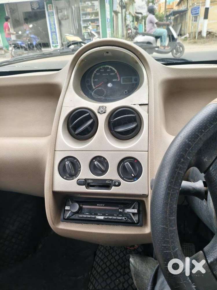 Tata Nano Xt, 2011, Petrol