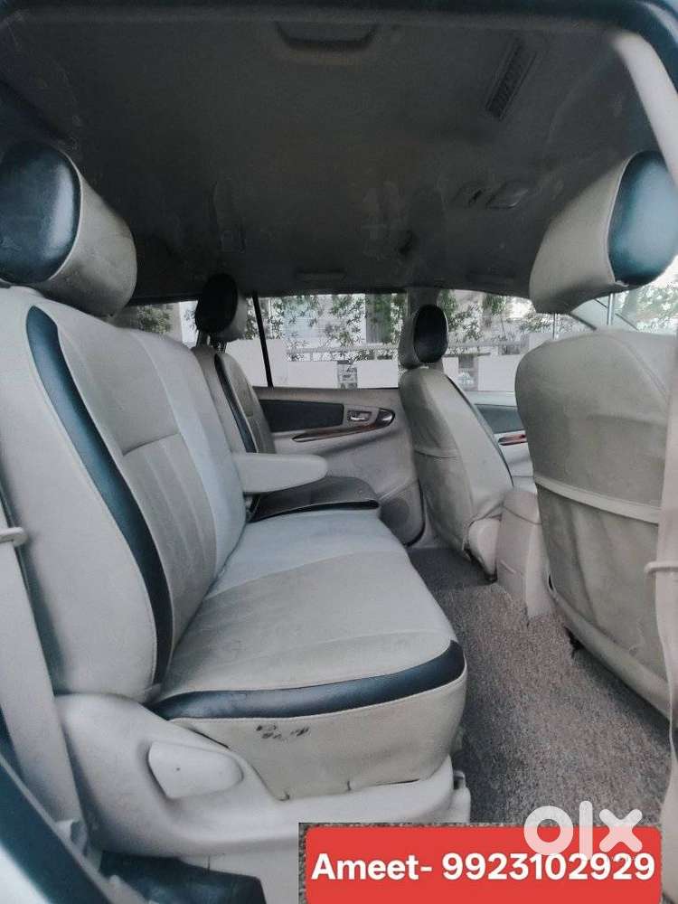 Toyota Innova 2.5 Vx 8 Str, 2012