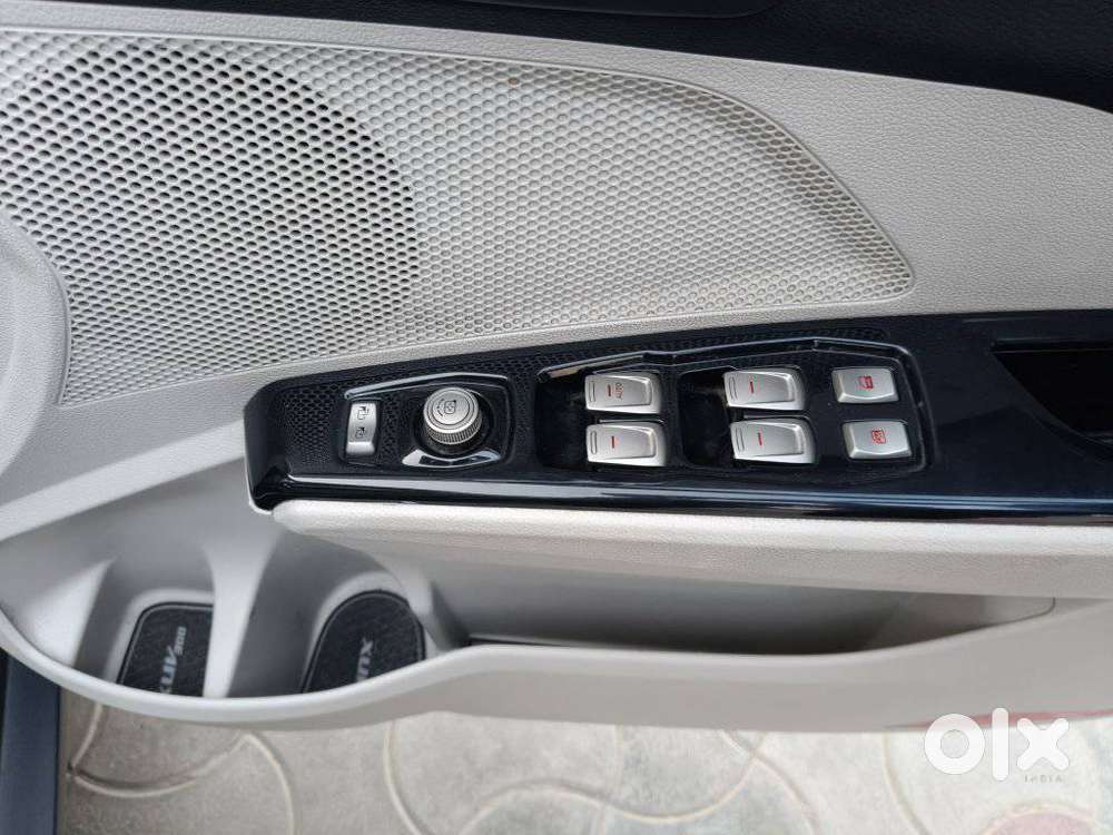 Mahindra Xuv300 W8 Diesel, 2022, Diesel