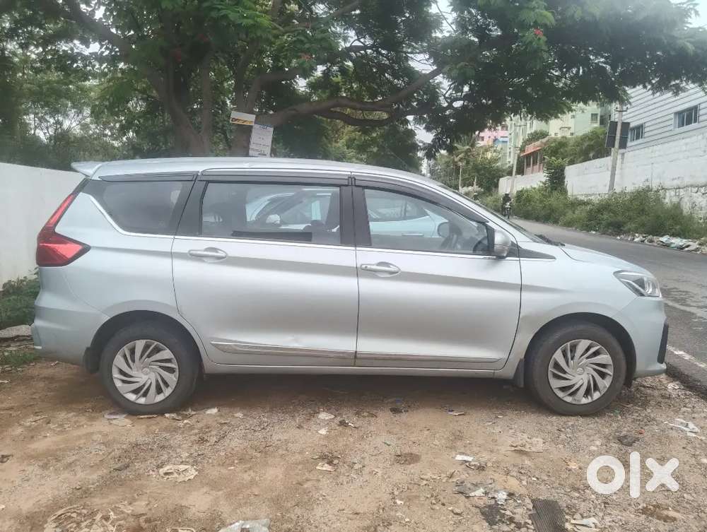Maruti Suzuki Ertiga Vxi Cng 2025 Variant