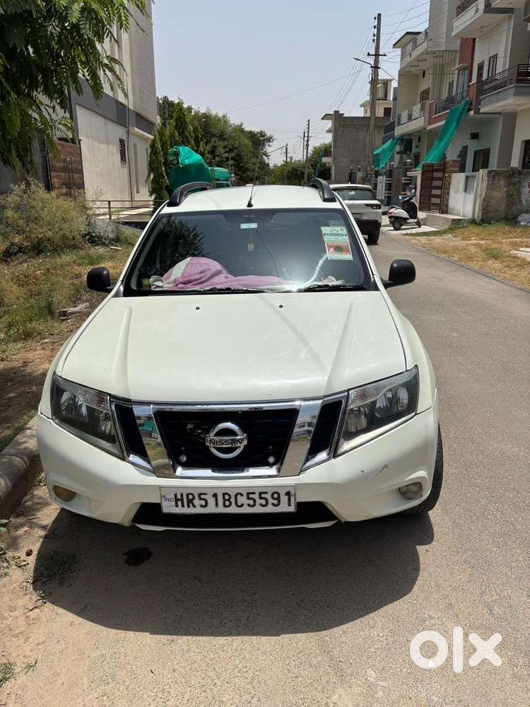 Nissan Diesel Car 2015