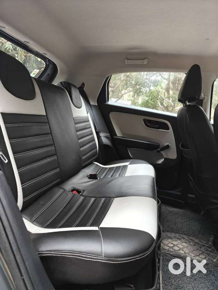 Tata Altroz 1.2 Xe, 2023, Petrol