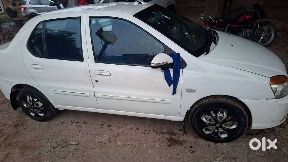 Tata Indigo Ecs 2017 Petrol Well Maintained