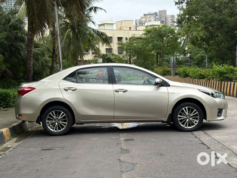 Toyota Corolla Altis, 2015, Petrol