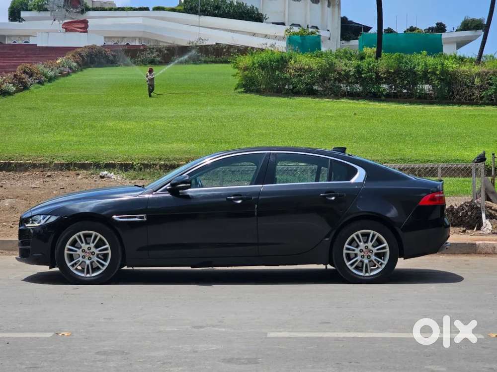 Jaguar Xe Portfolio, 2016, Petrol