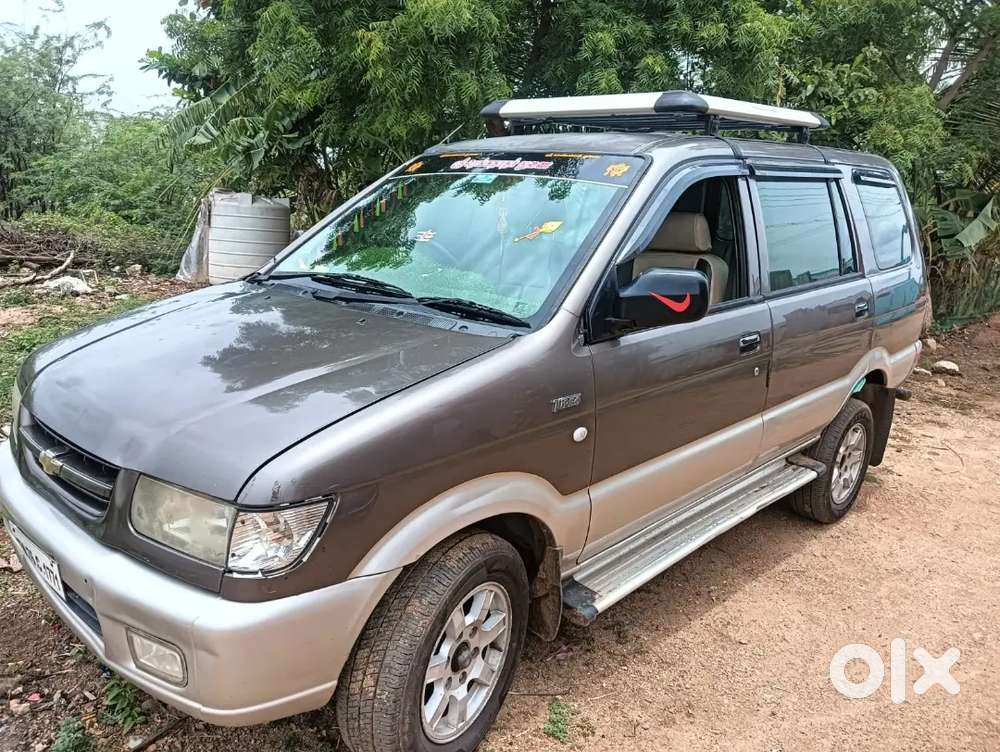 Tavera Car