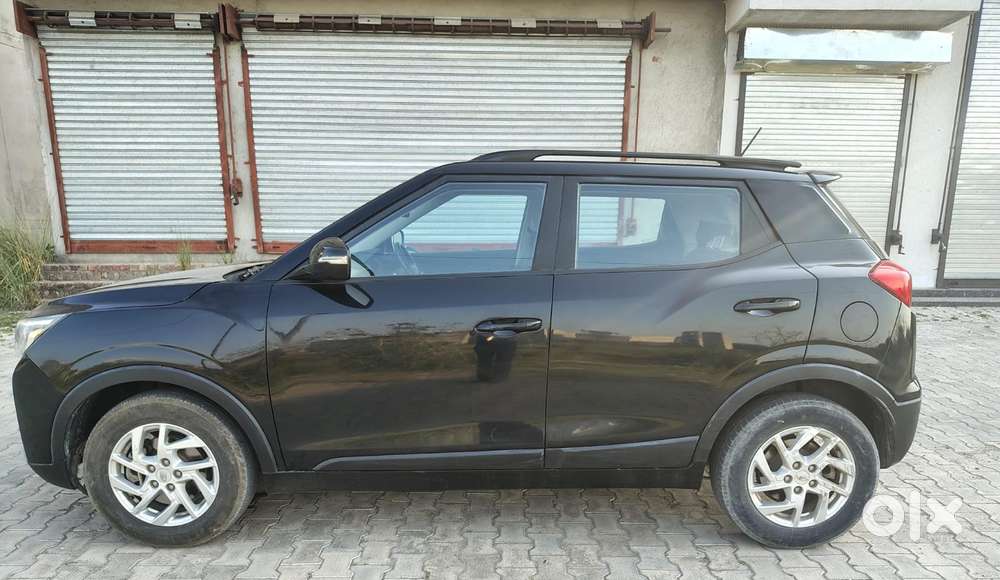 Mahindra Xuv300 W8, 2022, Petrol