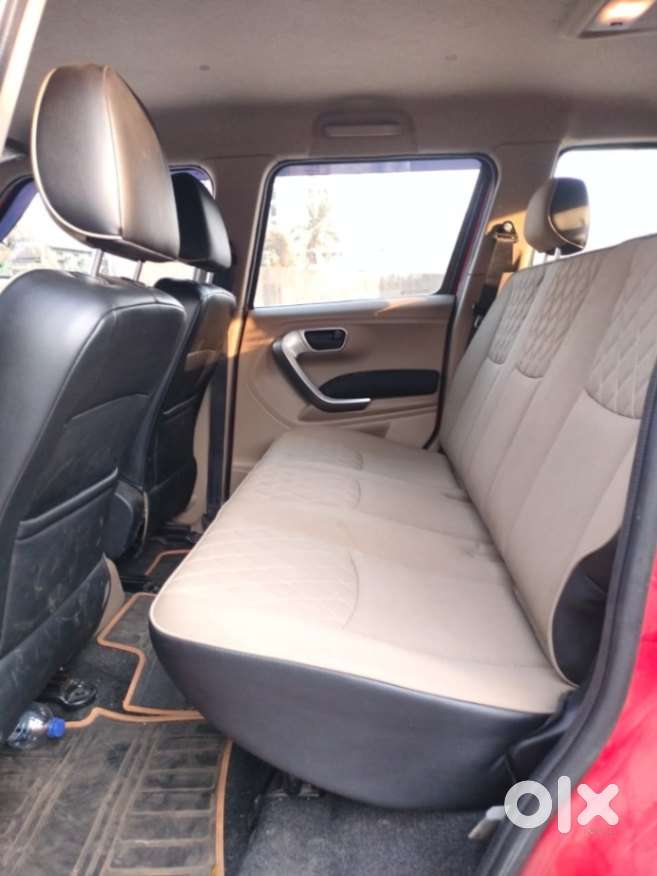Mahindra Tuv 300 T10 Dual Tone, 2019, Diesel