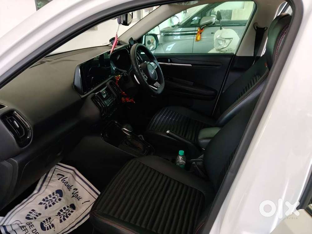 2024 Kia Sonet Gtx+ 1.5 Diesel At White | 1st Owner | Bh | 30,055 Km