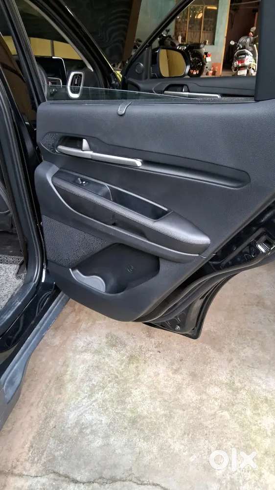 Kia Sonet Showroom Condition