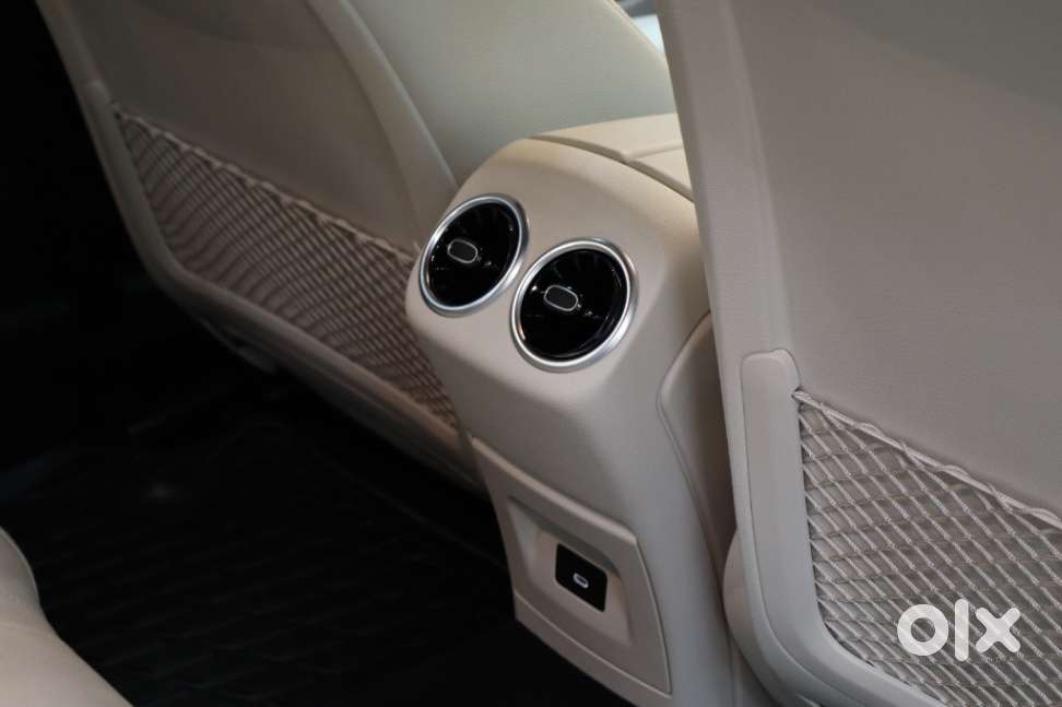 Mercedes-benz A-class Limousine 200, 2024, Petrol