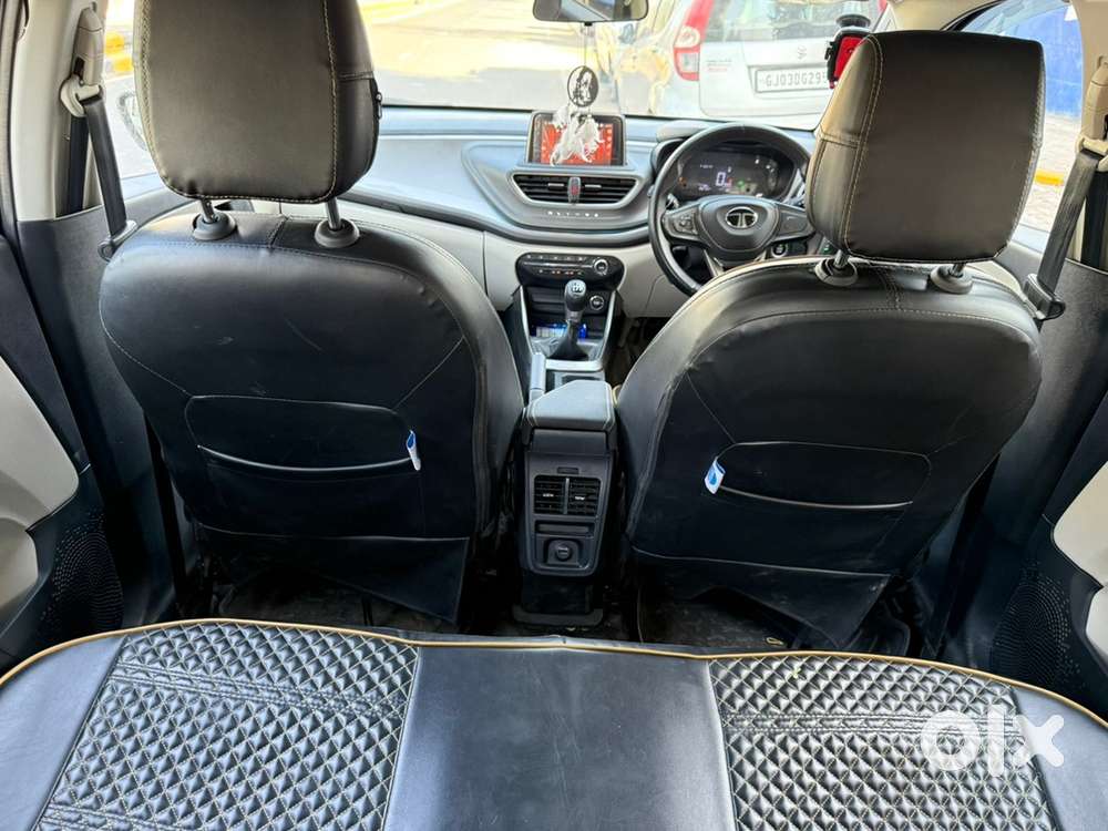 Well Maintained And Good Condition Single Handed Used.