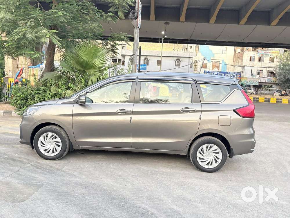 Maruti Suzuki Ertiga Vxi Shvs At, 2023, Petrol
