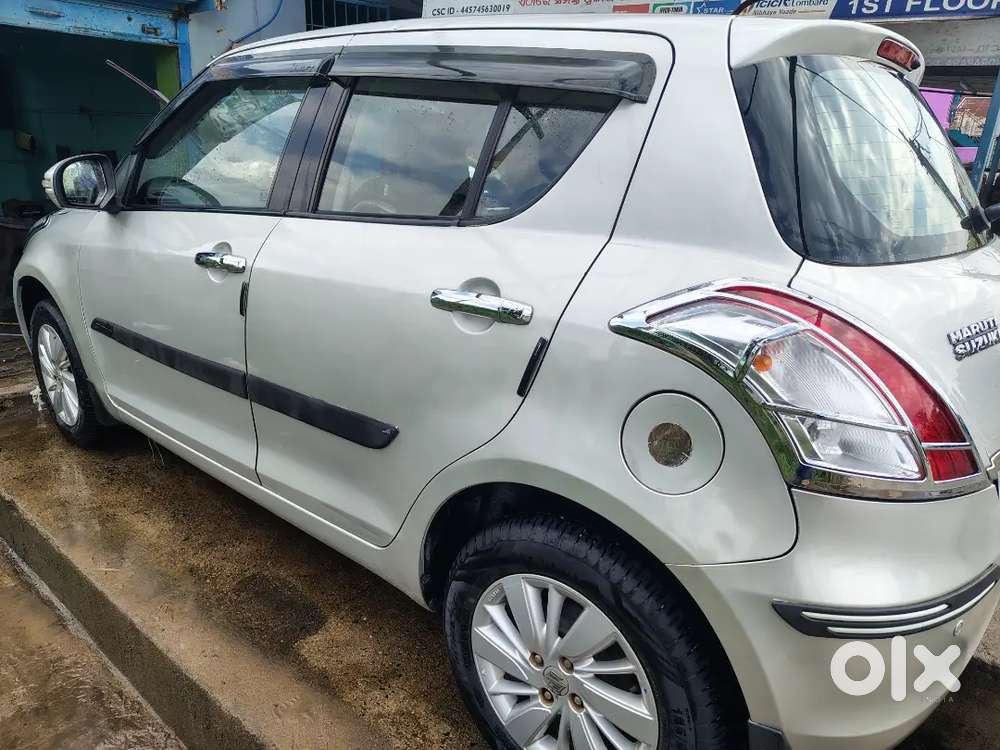 Maruti Suzuki Swift 2017 Petrol 85000 Km Driven