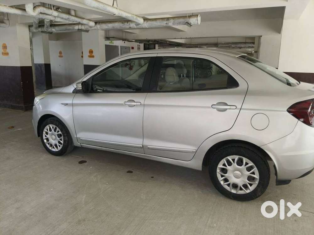 Ford Aspire Titatinium Blu Ti-vct, 2015, Petrol
