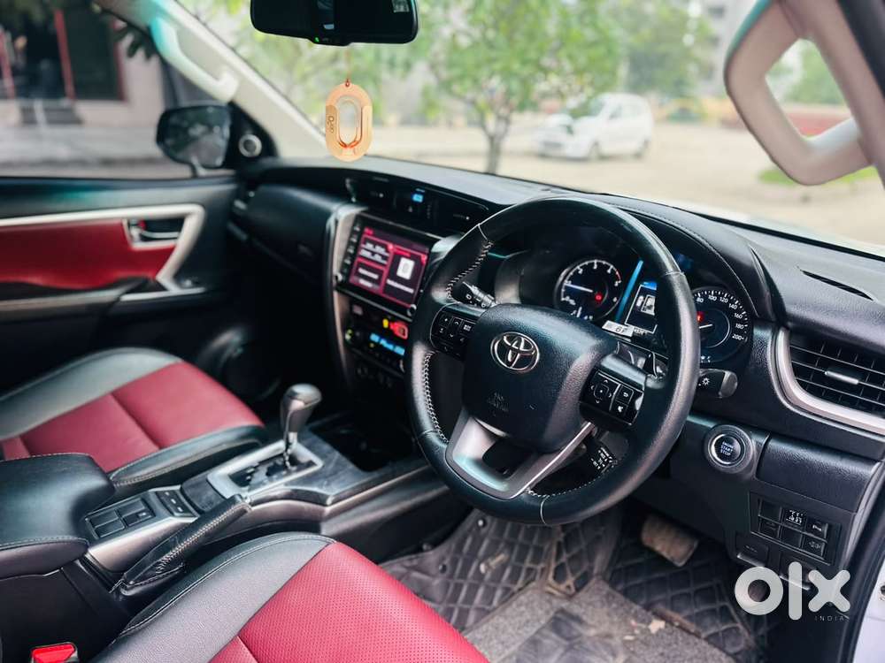 Toyota Fortuner Legender 4x2 At 2.8, 2025, Diesel