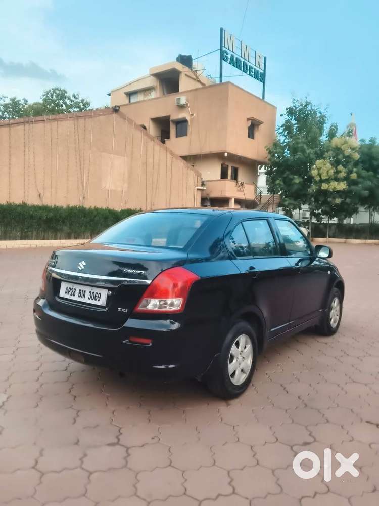 Maruti Suzuki Dzire 1.2 Zxi, 2010, Petrol