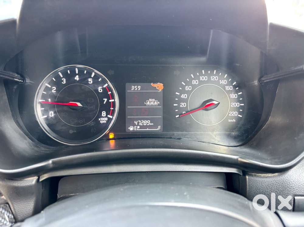 Maruti Suzuki Swift Vxi (o) 2024