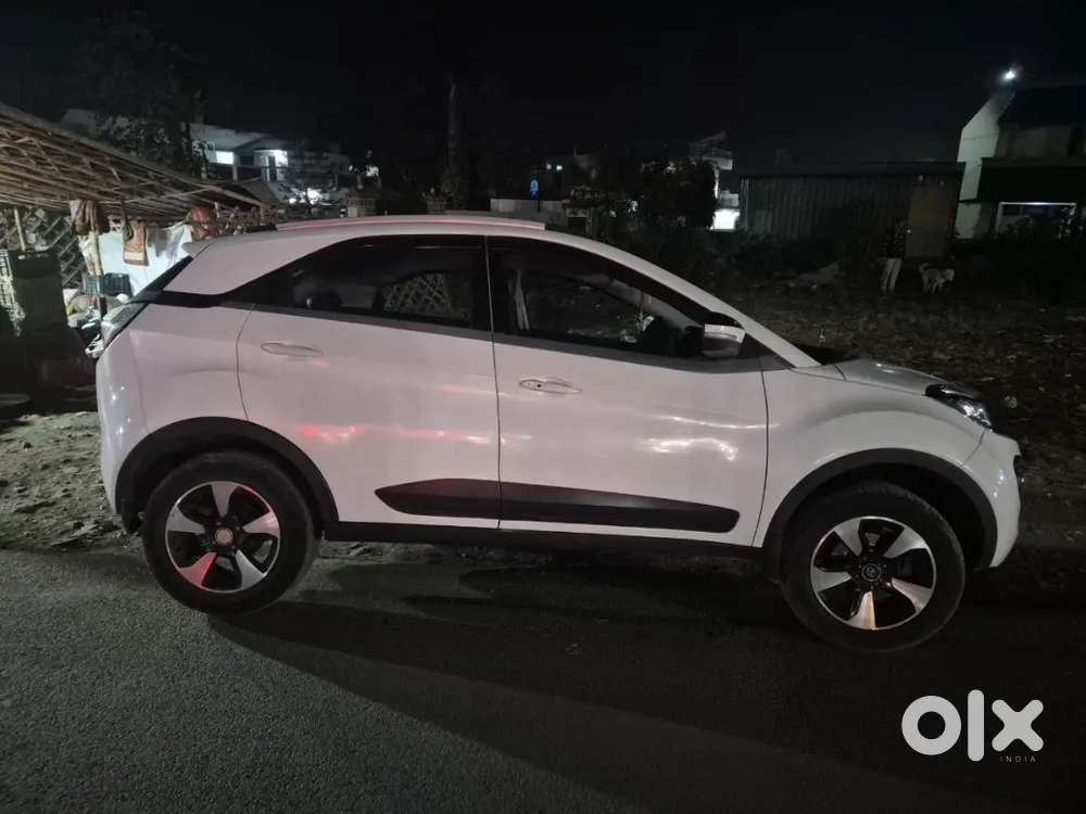 Tata Nexon 2018 Revotron Petrol Manual