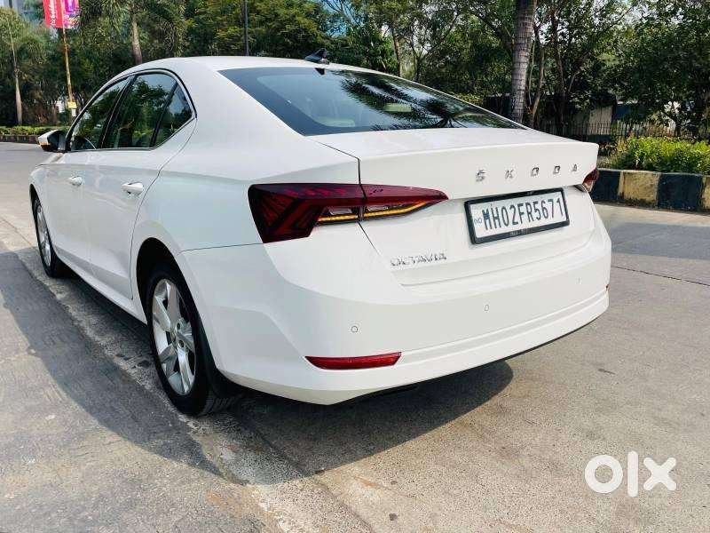 Skoda Octavia 2.0 Style Tsi At, 2022, Petrol