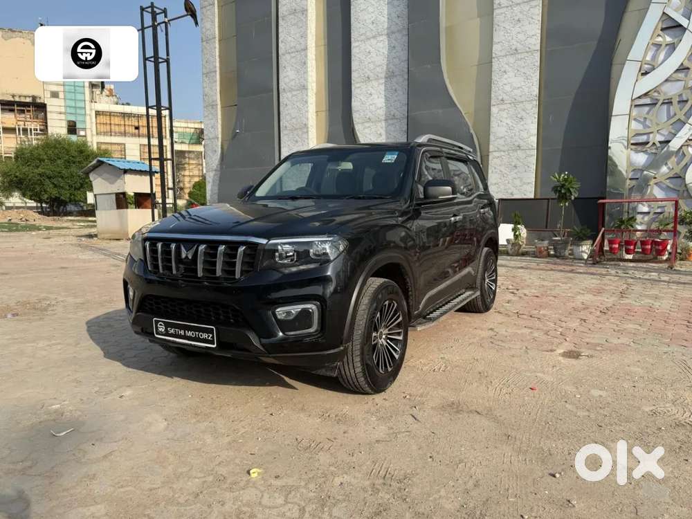 Mahindra Scorpio N Z2 Petrol Mt 7 Str, 2024, Petrol