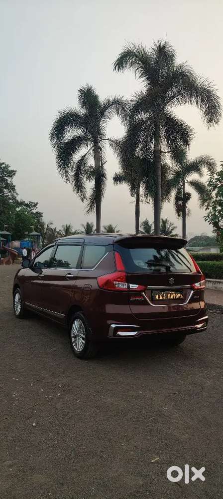 Maruti Suzuki Ertiga Zxi+ Smart Hybrid