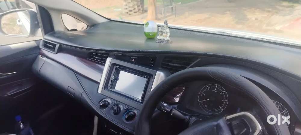 Toyota Innova Crysta 2017 Diesel 135000 Km Driven