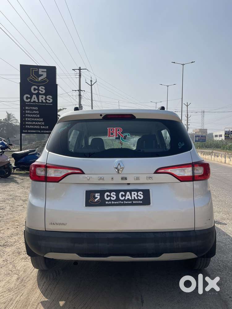 Renault Triber Rxt, 2023, Petrol