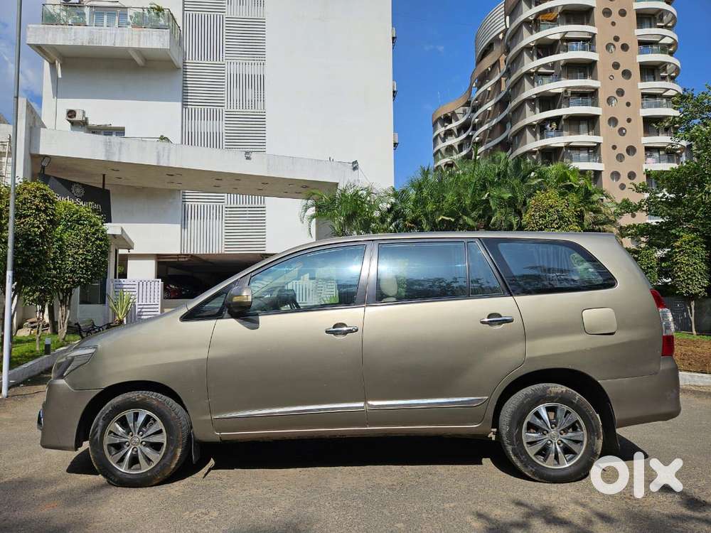 Toyota Innova 2.5 V Diesel 7-seater, 2006, Diesel