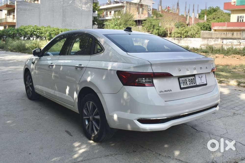 Skoda Slavia 1.0 Tsi Style At, 2022, Petrol