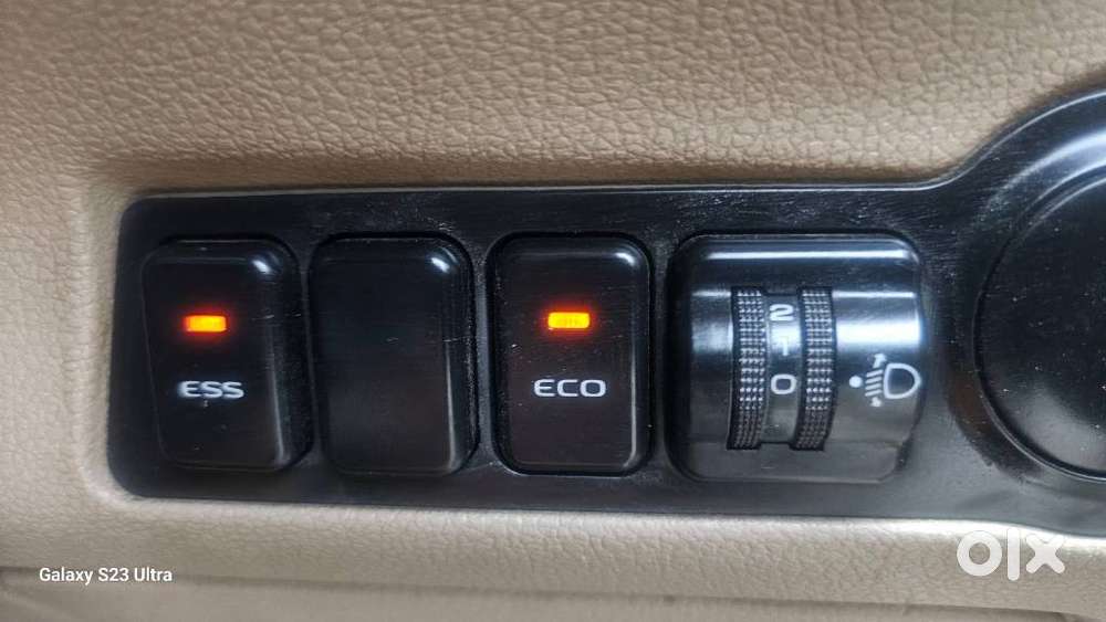 Mahindra Tuv 300 Plus P4, 2018, Diesel
