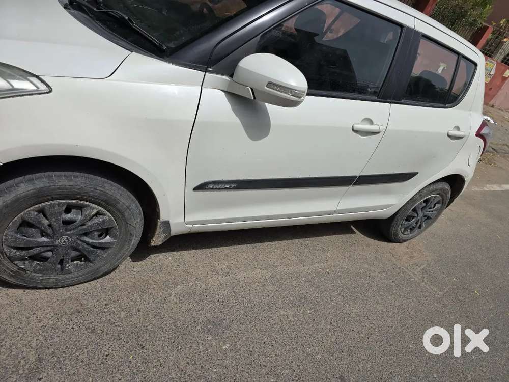 Maruti Suzuki Swift 2015 Petrol 103424 Km Driven