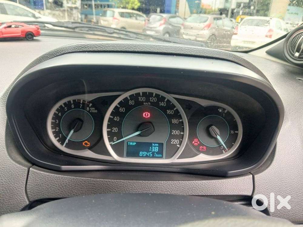 Ford Figo 2012-2015 Petrol Titanium, 2016, Petrol