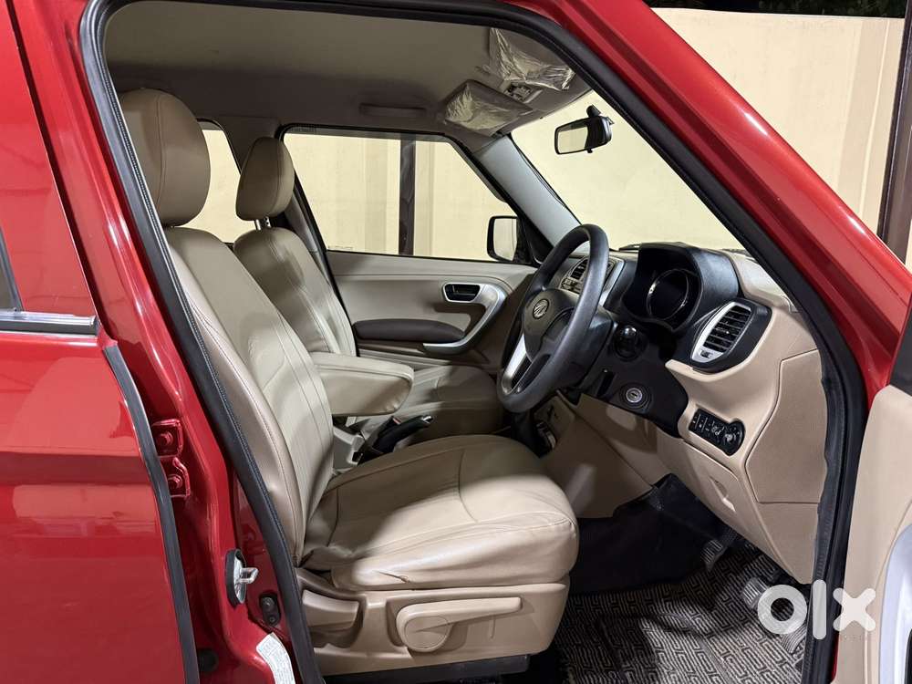 Mahindra Tuv 300 T8, 2016, Diesel