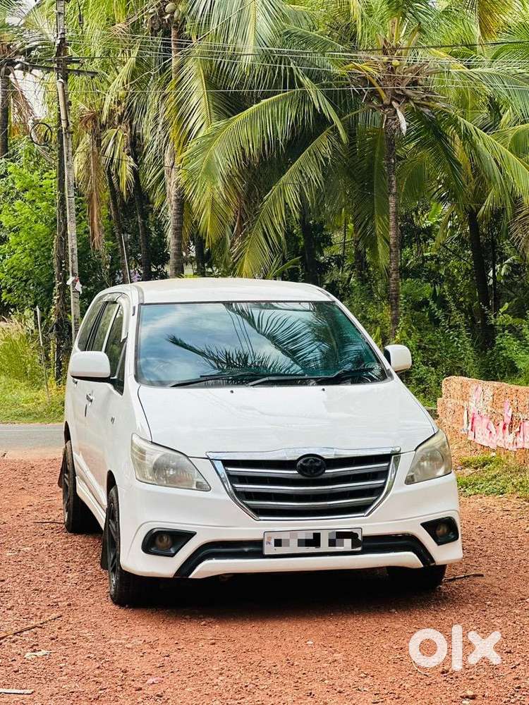 Toyota Innova 2015 Diesel Well Maintained